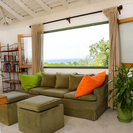 Mynt Retreat Bed & Breakfast 몬테고 베이 외부 사진
